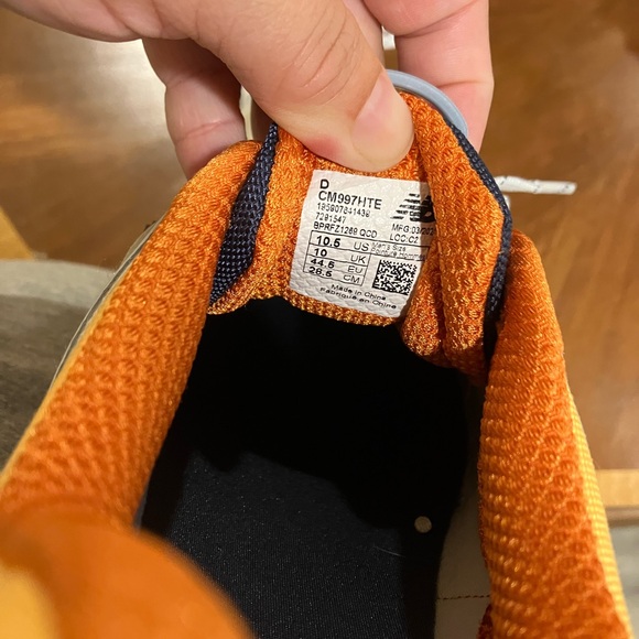 New Balance Blue and Orange Sneakers Casual Athletic Style - Picture 5 of 5